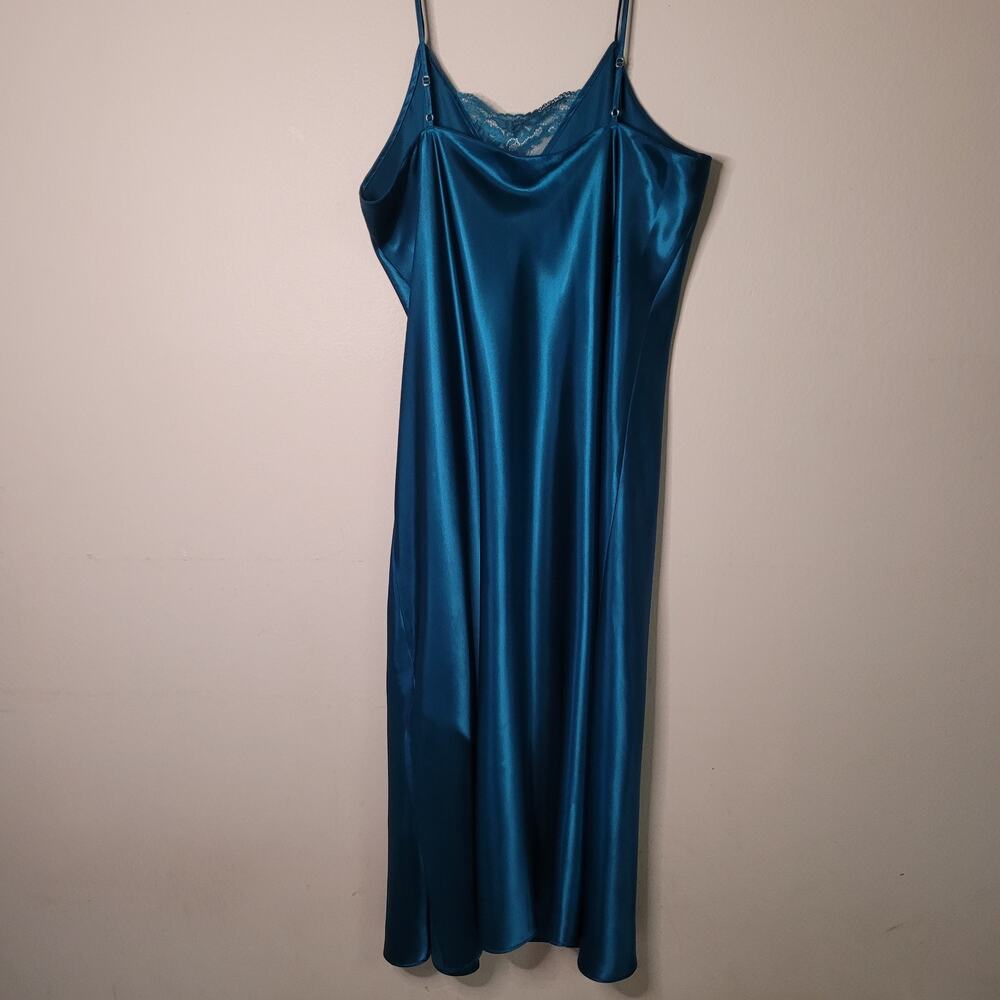 Thalia 2XL Blue Green Nightgown - Cozy & Chic Sleepwear - Picture 8 of 14